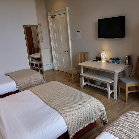 Dene Guest House, New Town เอดินบะระ ภายนอก รูปภาพ