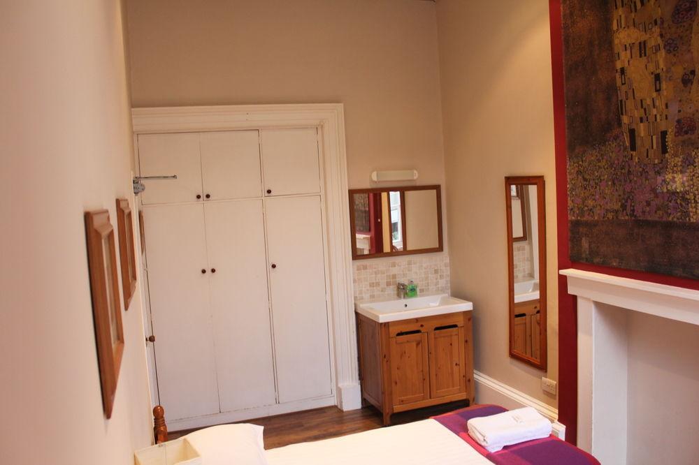 Dene Guest House, New Town เอดินบะระ ภายนอก รูปภาพ