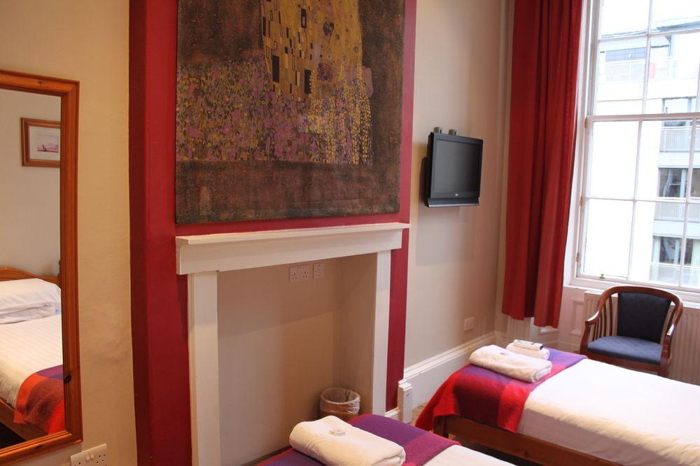 Dene Guest House, New Town เอดินบะระ ภายนอก รูปภาพ