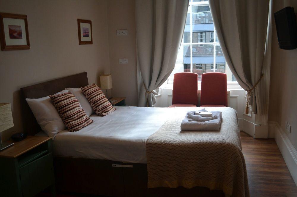 Dene Guest House, New Town เอดินบะระ ภายนอก รูปภาพ