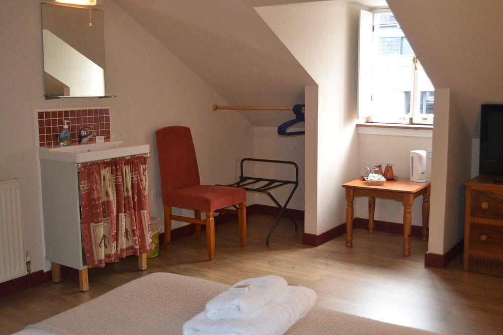 Dene Guest House, New Town เอดินบะระ ภายนอก รูปภาพ