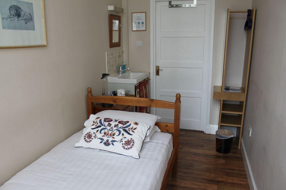 Dene Guest House, New Town เอดินบะระ ภายนอก รูปภาพ