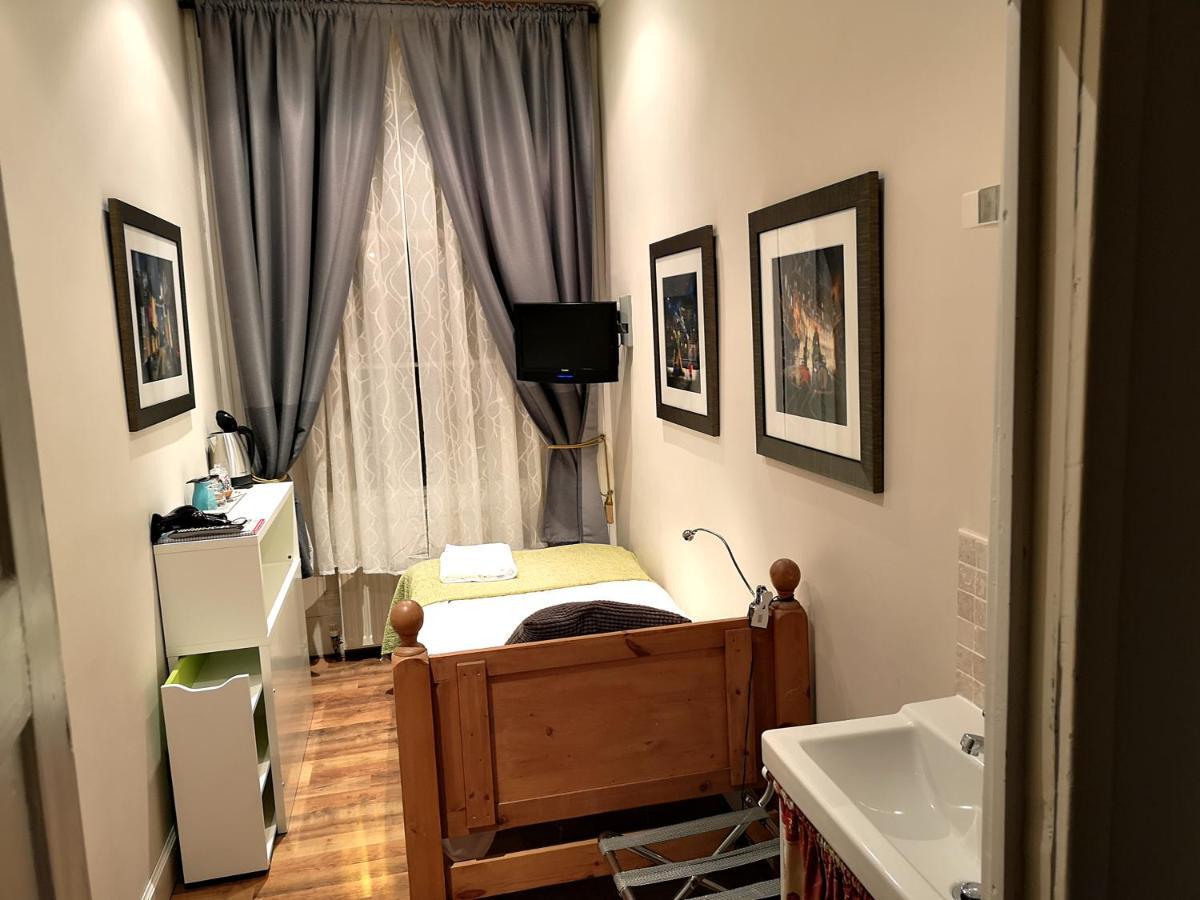 Dene Guest House, New Town เอดินบะระ ภายนอก รูปภาพ